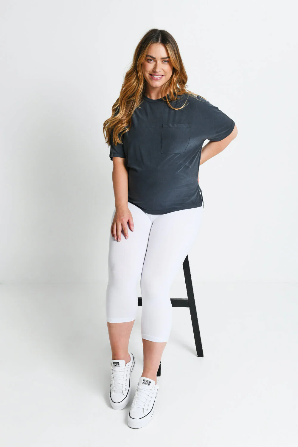 Maternity Everyday Cropped Leggings - White - Image 5