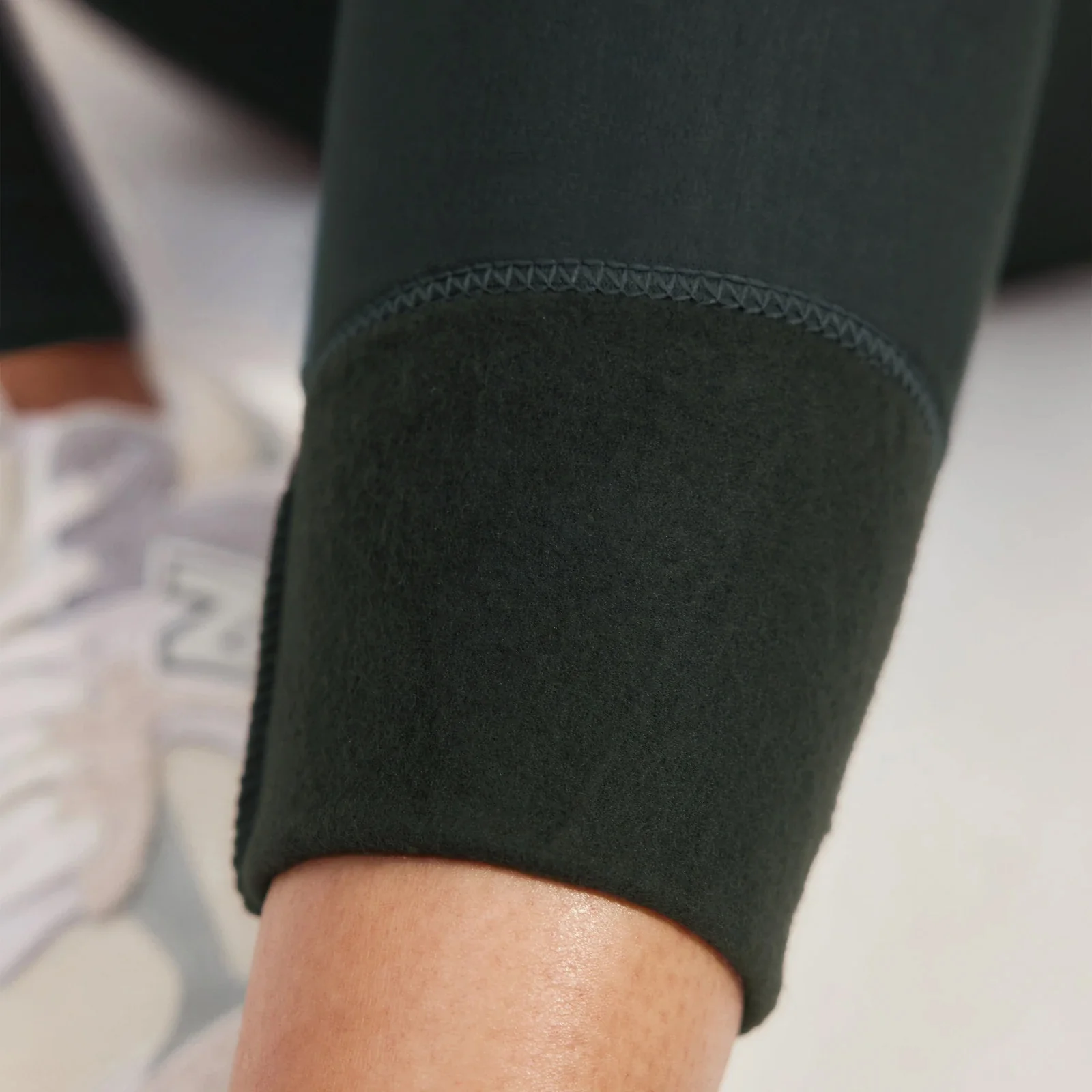 Maternity Winter Everyday Leggings - Pine - Image 4