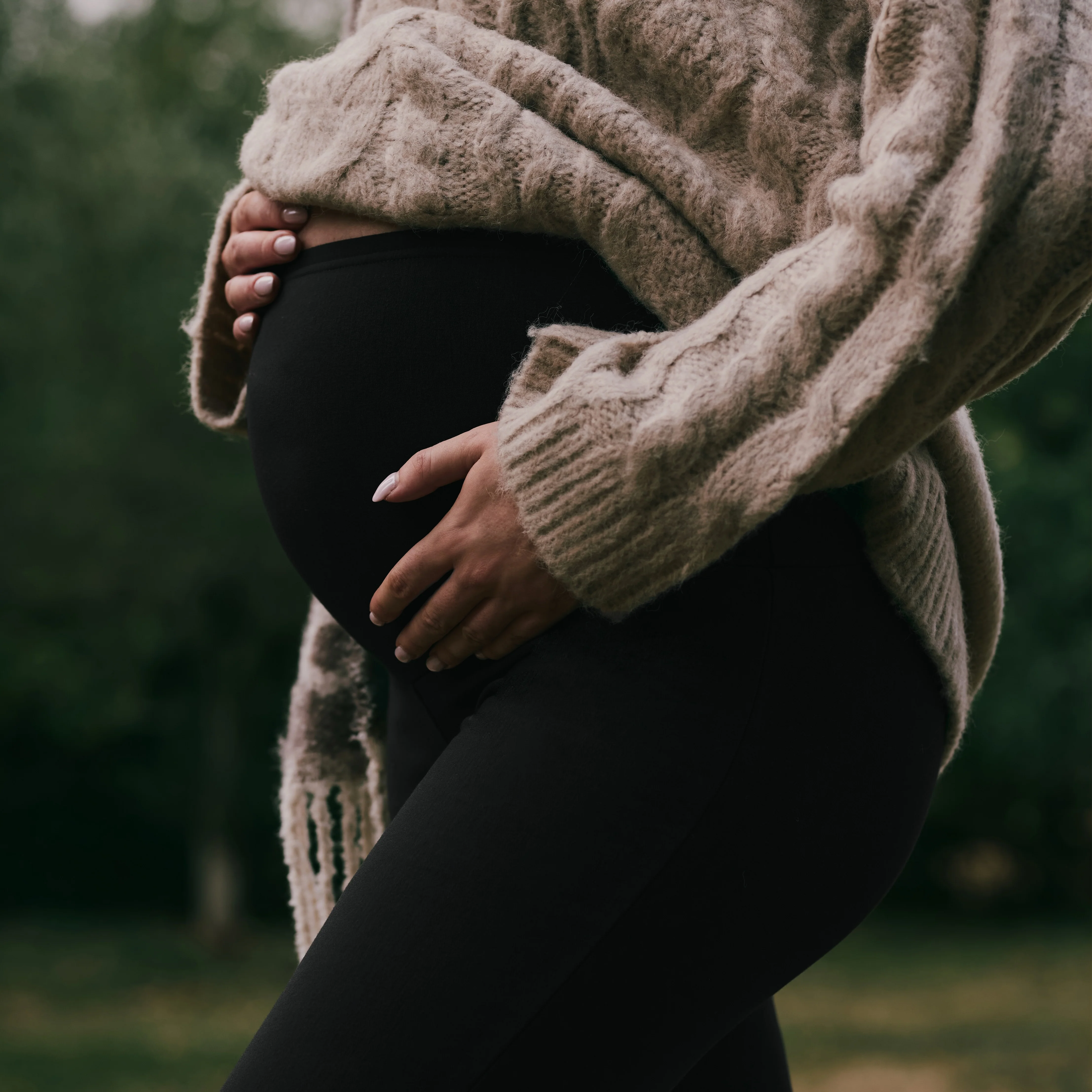 Maternity Winter Flare Leggings - Black - Image 4