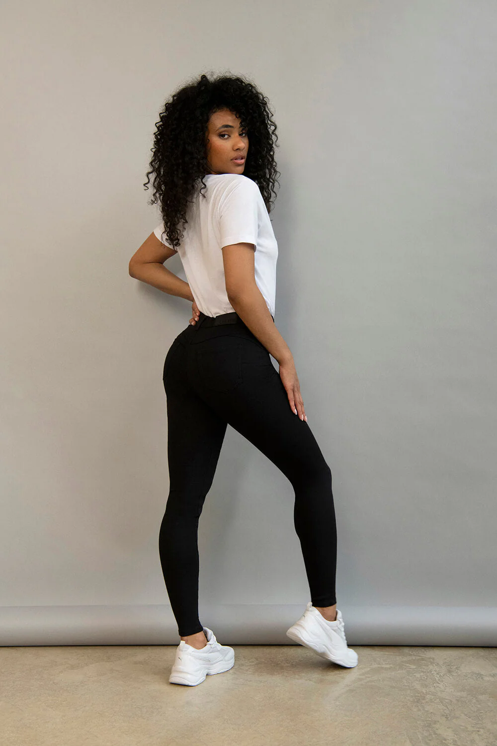 Ultimate Jeggings - Black - Image 5